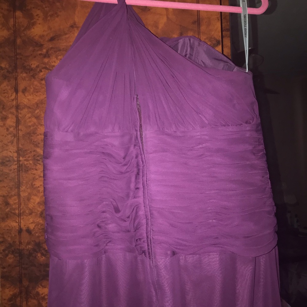 One shoulder purple gown